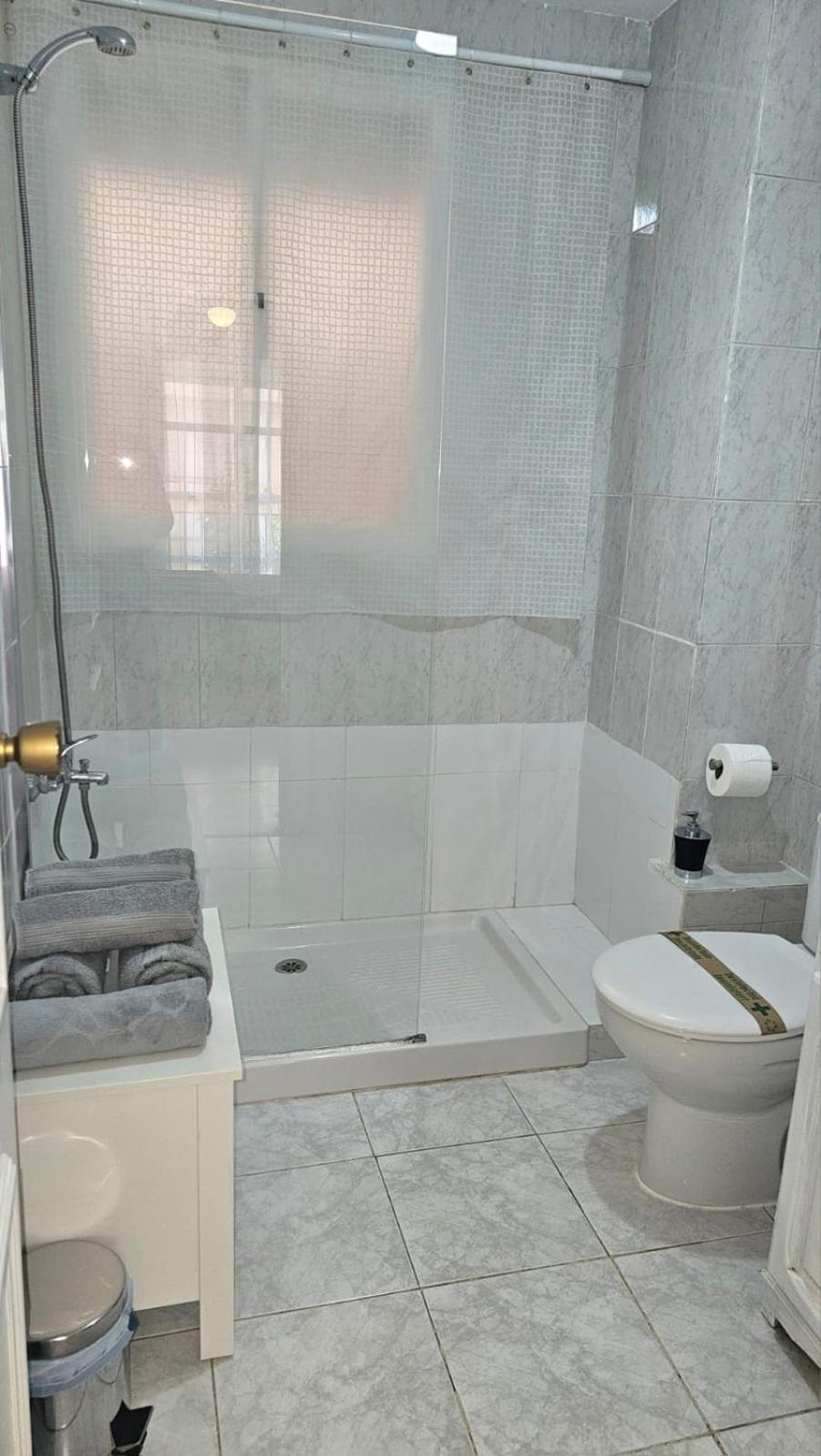 Ideal Holiday Apartment One Bedroom City Center Μάλαγα Εξωτερικό φωτογραφία