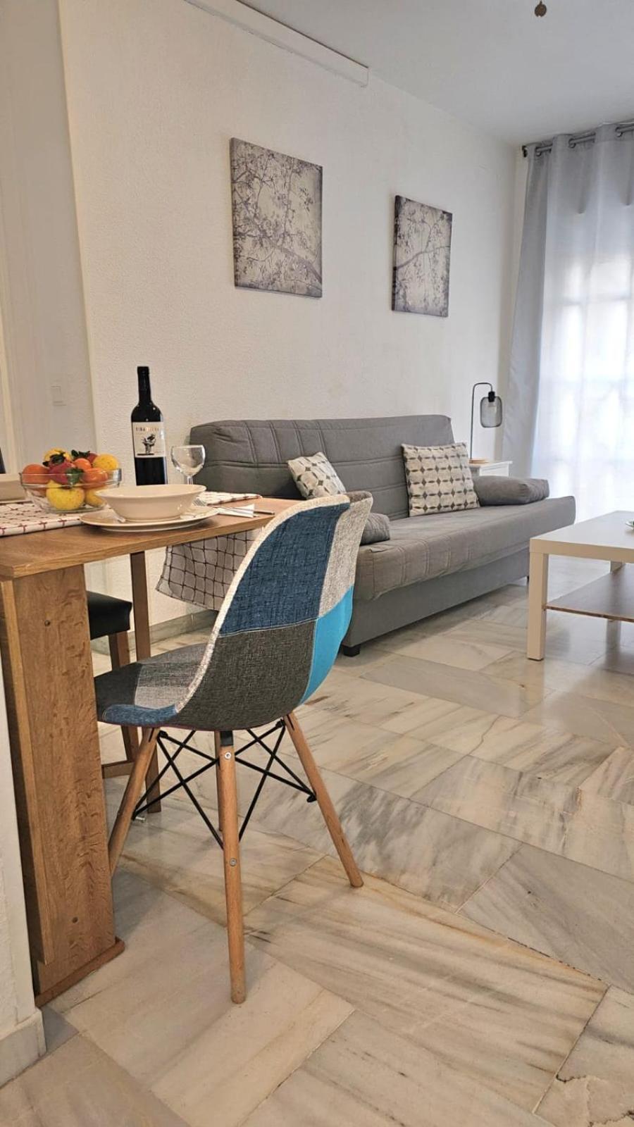 Ideal Holiday Apartment One Bedroom City Center Μάλαγα Εξωτερικό φωτογραφία