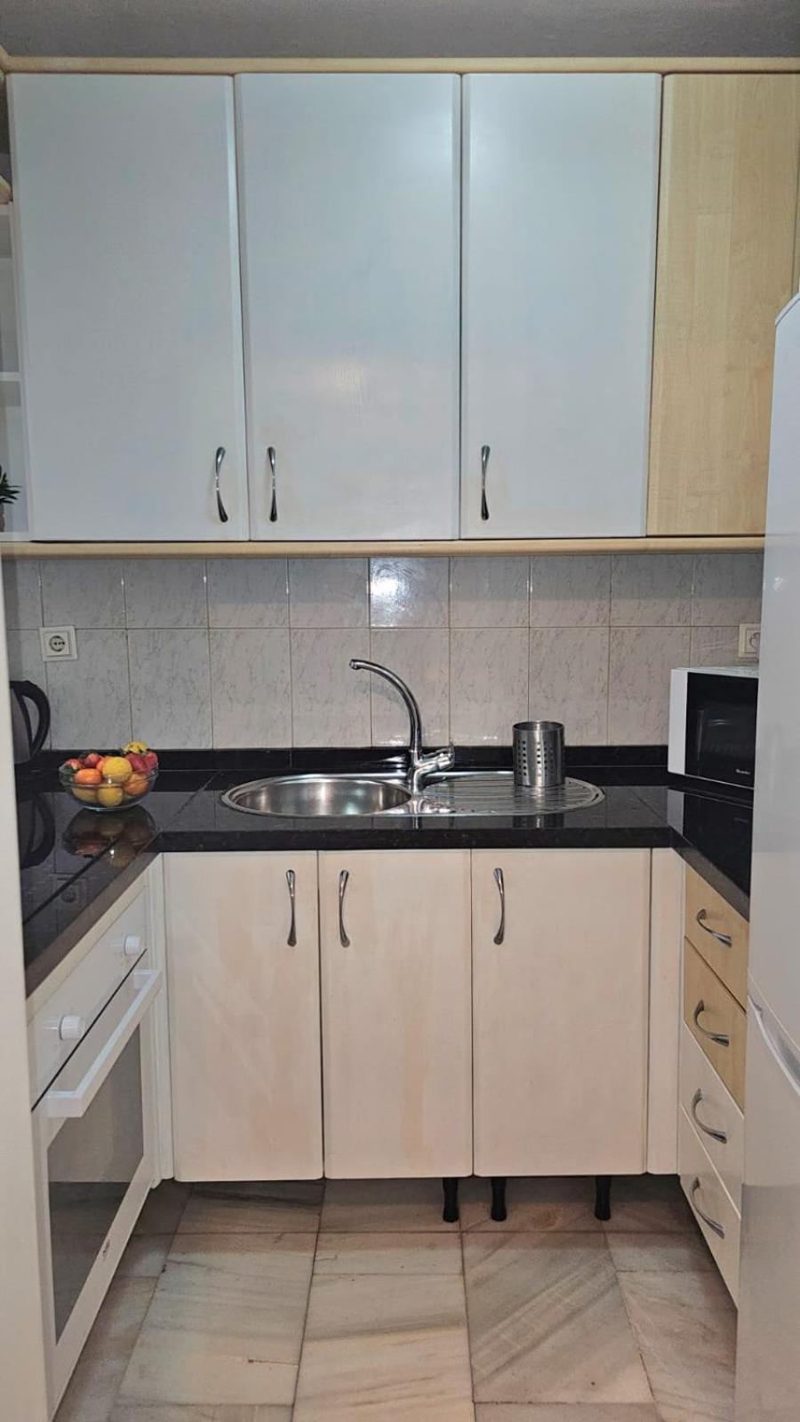 Ideal Holiday Apartment One Bedroom City Center Μάλαγα Εξωτερικό φωτογραφία